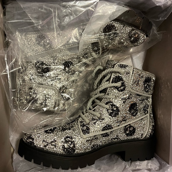 Betsy Johnson Skulls sequins Combat Boots - Picture 2 of 4
